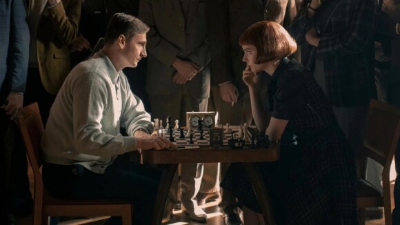 Le Jeu de la dame : les scènes d'échecs sont-elles réalistes ? Des experts répondent