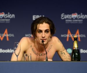 Eurovision 2021 : le chanteur du groupe italien Måneskin, gagnant, n'était pas drogué. Son test de dépistage aux drogues est revenu négatif