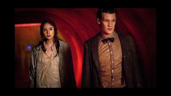 Docteur Who ... une actrice de la série porte des tenus trop sexy