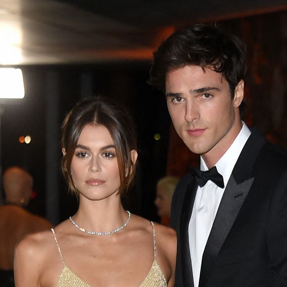 Jacob Elordi et Kaia Gerber sur le red carpet du gala de l'Academy Museum of Motion Pictures
