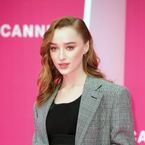 La Chronique des Bridgerton : les acteurs vraiment nus ? Phoebe Dynevor balance la vérité