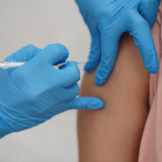 Sida : un vaccin contre le virus du VIH entre en phase de test chez Moderna