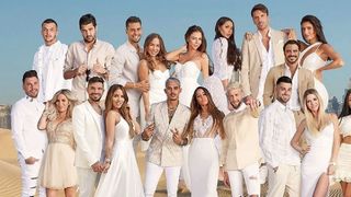 Les Marseillais, l'émission scénarisée ? Une ex-candidate balance : "il devait m'embrasser pour faire venir sa copine"