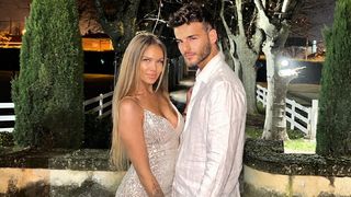 Adixia et Simon Castaldi de nouveau en couple ? "La télé-réalité, c'est du fake", les internautes énervés face à une nouvelle preuve