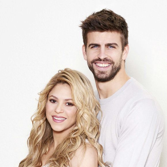 La chanteuse Shakira séparée du footballeur Gerard Piqué après 12 ans de relation et 2 enfants : raisons de leur séparation, rumeurs de tromperies, garde des enfants... Elle se confie.