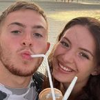 "Je sais même pas pourquoi je pleure" : Elsa Bois émue aux larmes par Michou et sa belle preuve d'amour