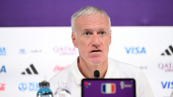 "Je le prends mal là, attention" : un joueur des Bleus humilié par un journaliste au Qatar, les supporters scandalisés