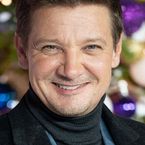 "Super journée spa" : Jeremy Renner plaisante de son état avec une vidéo surprenante en direct des soins intensifs