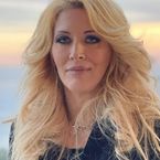 "Vous êtes de la m*rde" : Loana fracasse les candidats de télé-réalité qui vivent à Dubaï et répond cash à ses haters