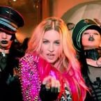 "Une momie", "une poupée Bratz", "E.T rentre à la maison" : Madonna totalement méconnaissable aux Grammys, les internautes hallucinent et se payent ses chirurgiens