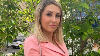 "Vous êtes des m*rdes" : menacée et insultée à cause de ses origines et sa carrière dans le porno, Amandine Pellissard s'énerve sur Instagram