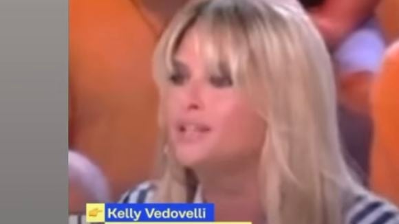 "Tu pues le seum, n'oublie jamais d'où tu viens" : après Jazz, Kelly Vedovelli se fait encore attaquer par une star de télé-réalité