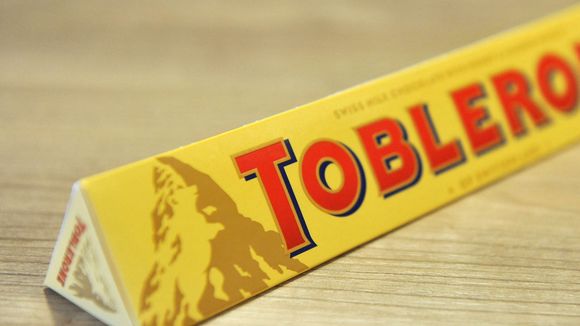 La montagne et son ours caché dedans vont devoir disparaître du logo Toblerone : le coup de pression de la suisse au chocolat qui faisait sa fierté