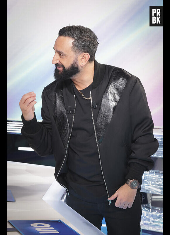 Exclusif - Cyril Hanouna sur la plateau de l'émission Touche pas à mon poste (TPMP) diffusée en direct sur C8 le 7 février 2023 © Jack Tribeca / Bestimage Exclusif - No web en Suisse / Belgique Set of the programme Touche pas à mon poste (TPMP) broadcast live on C8 on 7 February 2023