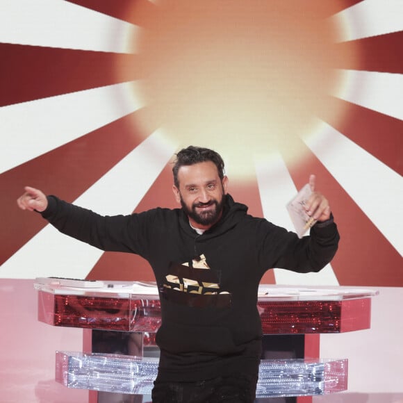 Exclusif - Cyril Hanouna - Sur le plateau de l’émission TPMP (Touche Pas à Mon Poste) présentée par C.Hanouna et diffusée sur C8 - Paris le 7 octobre 2022. © Jack Tribeca / Bestimage  No web pour la Belgique et la Suisse 