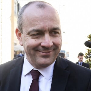 Le secrétaire général de la Confédération française démocratique du travail (CFDT), Laurent Berger quitte l'hôtel de Matignon, à Paris, le 5 avril 2023, à l'issue d'un entretien entre le Premier ministre français et des représentants de l'intersyndicale © Stéphane Lemouton / Bestimage