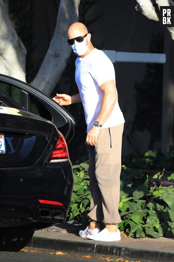 Jason Statham est allé faire du shopping à Melrose Place à West Hollywood, Los Angeles, le 21 mai 2021.  West Hollywood, CA - Action star Jason Statham out shopping on Melrose Place in West Hollywood. on May 21st 2021. 