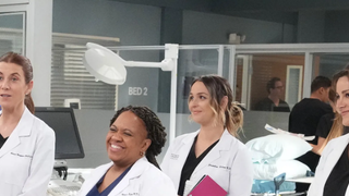 "On se doit de partir sur un cliffhanger cool" : gros chaos à venir dans Grey's Anatomy ? Une actrice se confie sur la fin de la saison 19