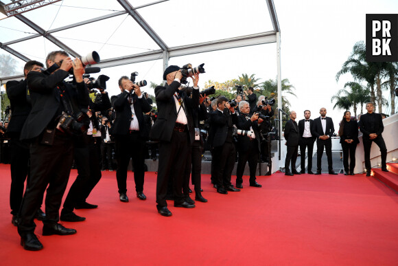 Illustration (photographes) - Montée des marches du film « Les crimes du futur » lors du 75ème Festival International du Film de Cannes. Le 23 mai 2022 © Dominique Jacovides / Bestimage 