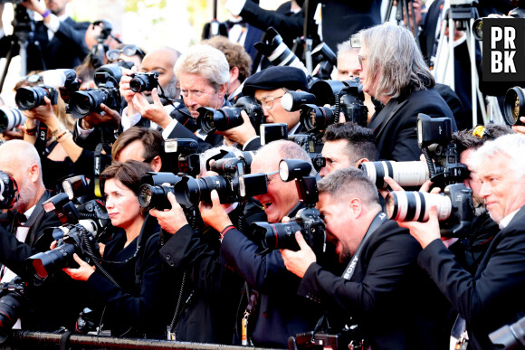 Illustration photographes - Montée des marches du film "Coupez !" pour la cérémonie d’ouverture du 75ème Festival International du Film de Cannes. Le 17 mai 2022 © Dominique Jacovides / Bestimage 