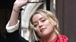 Festival de Cannes : sur le tapis rouge, on soutient Amber Heard face au sacre de Johnny Depp, t-shirts à l'appui