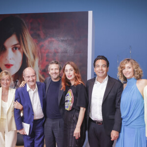 Exclusif - Bertrand Chameroy, Anne-Elisabeth Lemoine, Pierre Lescure, Guillaume Canet, Laetitia Dosch, Patrick Cohen, Cécile de France, Vincent Macaigne - Emission "C à vous" lors du 76ème Festival International du Film de Cannes le 22 mai 2023. © Jack Tribeca / Bestimage