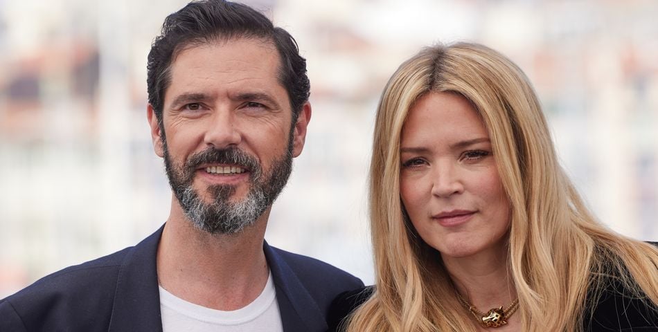 Virginie Efira (enceinte) Et Melvil Poupaud Au Photocall De L'amour Et ...