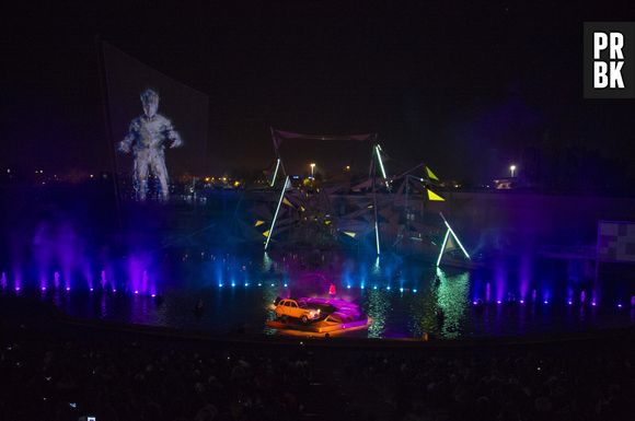 Illustration de l'Aquaféerie nocturne "La Forge aux Etoiles" - Dominique Hummel (président du directoire du Futuroscope) nous a fait visiter le Futuroscope et la présentation du show " La Forge aux Etoiles " crée par 45 DEGREES ( la compagnie des événements et projets spéciaux du Cirque du Soleil. Le 09 avril 2016 © Pierre Perusseau / Bestimage