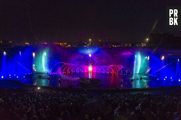 Illustration de l'Aquaféerie nocturne "La Forge aux Etoiles" - Dominique Hummel (président du directoire du Futuroscope) nous a fait visiter le Futuroscope et la présentation du show " La Forge aux Etoiles " crée par 45 DEGREES ( la compagnie des événements et projets spéciaux du Cirque du Soleil. Le 09 avril 2016 © Pierre Perusseau / Bestimage