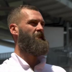 "C'est des balles de chiasse" : éliminé dès le 1er tour à Roland-Garros 2023, Benoit Paire fracasse les balles (et pour une fois, il n'est pas le seul à péter un plomb)