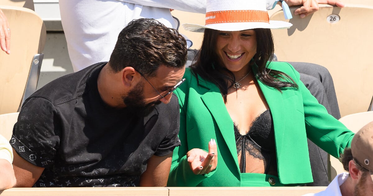 Cyril Hanouna được phát hiện cùng nhiều người bạn tại Roland-Garros, cô gái tóc nâu tuyệt đẹp khiến mọi người trên khán đài phải ngoái nhìn này là ai? - PureBreak