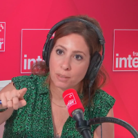 "La bêtise incarnée" : Léa Salamé s'excuse auprès de Samuel Etienne après sa mauvaise blague sur Questions pour un champion, les internautes toujours en colère