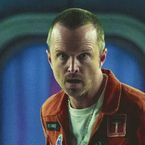 Aaron Paul traumatisé par Black Mirror ? Il a totalement changé ses habitudes à cause de la série