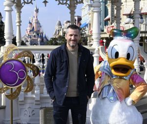 Guillaume Canet - People au 30ème anniversaire du parc d'attractions Disneyland Paris à Marne-la-Vallée le 5 mars 2022. © Disney via Bestimage