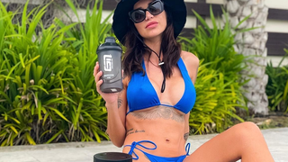 "Je gagnais 35 000 euros" : les salaires des influenceurs en chute libre à cause de Booba, Julia Paredes dévoile les chiffres et ça fait très mal