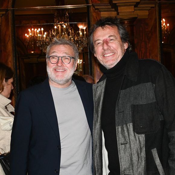 Exclusif - Laurent Ruquier et Jean-Luc Reichmann - 100ème de la pièce "Je préfère qu'on reste ensemble" au Théâtre des Variétés à Paris le 12 janvier 2023. © Coadic Guirec/Bestimage