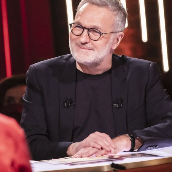 Exclusif - Laurent Ruquier pendant le tournage de l'émission On Est En Direct (OEED) du samedi 27/11/202, présentée par L.Salamé et L.Ruquier, à Paris, France, le 27 novembre 2021. © Jack Tribeca/Bestimage