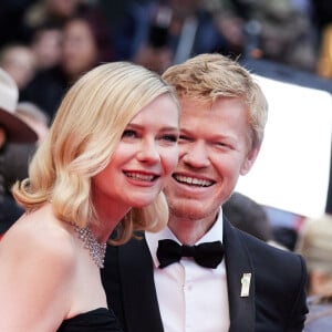Kirsten Dunst et son mari Jesse Plemons - Montée des marches du film « Killers of the flower moon » lors du 76ème Festival International du Film de Cannes, au Palais des Festivals à Cannes. Le 20 mai 2023 © Jacovides-Moreau / Bestimage 