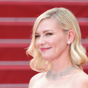 Kirsten Dunst - Montée des marches du film "Killers of the flower moon" lors du 76ème Festival International du Film de Cannes, au Palais des Festivals à Cannes, France, le 20 mai 2023. © Norbert Scanella/Panoramic/Bestimage 