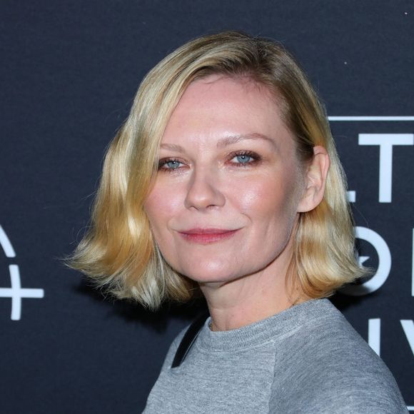 Kirsten Dunst au photocall de la soirée "Disney+ Elton John Live: Farewell from Dodger Stadium" à Los Angeles, le 20 novembre 2022. 