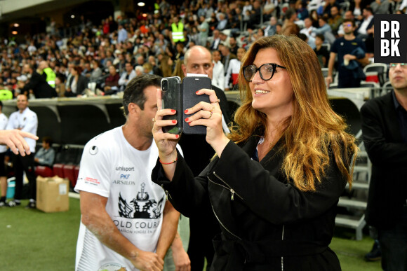 Marlène Schiappa, la secrétaire d'État auprès de la Première ministre, chargée de l'économie sociale et solidaire et de la Vie associative, - Match des Légendes, la rencontre qui mêle le football et le rugby au profit de l'association de P. Olmeta (ancien gardien de but et co-fondateur de l'association), "Un sourire, un espoir pour la vie" s'est déroulé à Nice à l'Allianz Riviera, le 26 septembre 2022. L'association de P. Olmetta est engagée en faveur des enfants atteints de cancer ou de maladie orpheline. © Bruno Bebert/Bestimage  Match des Légendes, the meeting which mixes football and rugby for the benefit of the association of P. Olmeta, former goalkeeper and co-founder of the association, "A smile, a hope for life" took place held in Nice at the Allianz Riviera, on September 26, 2022. P. Olmetta's association is committed to helping children with cancer or orphan diseases. 