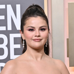 Info - Selena Gomez serait en couple avec Drew Taggart - Selena Gomez au photocall de la 80ème cérémonie des Golden Globe, au "Beverly Hilton" à Los Angeles, le 10 janvier 2023. 