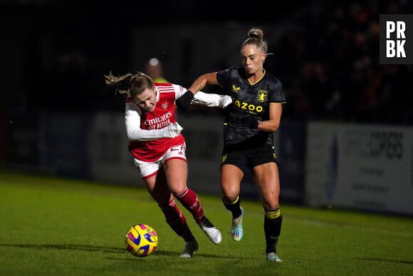 Arsenal's Victoria Pelova (left) and Aston Villa's Alisha Lehmann battle for the ball during the FA Women's Continental League Cup Quarter-Final match at Meadow Park, London. Picture date: Thursday January 26, 2023. ... Arsenal v Aston Villa - FA Women's Continental League Cup - Quarter-Final - Meadow Park ... 26-01-2023 ... London ... UK ... Photo credit should read: John Walton/PA Wire. Unique Reference No. 70740515 ... See PA story SOCCER Arsenal Women. Photo credit should read: John Walton/PA Wire. RESTRICTIONS: Use subject to restrictions. Editorial use only, no commercial use without prior consent from rights holder. 