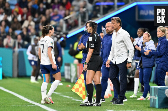 "Massif", "Monstrueux" : pour avoir contesté les méthodes de Hervé Renard, Melissa Plaza subit de plein fouet le cyberharcèlement (et ça en dit sur une certaine misogynie)
Match de la Coupe du Monde Féminine FIFA 2023 "France - Panama (6 - 3)" à Sydney, le 2 août 2023. Les Bleues se qualifient pour les huitièmes de finale de la compétition. © SPP / Panoramic / Bestimage 