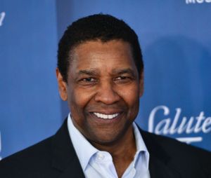 Denzel Washington assiste au gala Salute To Freedom au Intrepid Sea-Air-Space Museum de New York City, New York, Etats-Unis, le 26 mai 2022. 