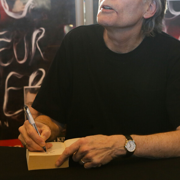 Stephen King - Paris, le 13 11 2013 - Seance de dedicace à l'occasion de la sortie du livre "Docteur Sleep" au Mk2 Bibliotheque