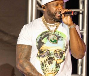 Rapper 50 CENT (CURTIS JACKSON III) - Les artistes sur la scène du festival "Lovers &amp; Friends" à Las Vegas, le 8 mai 2023. © Daniel DeSlover/Zuma Press/Bestimage