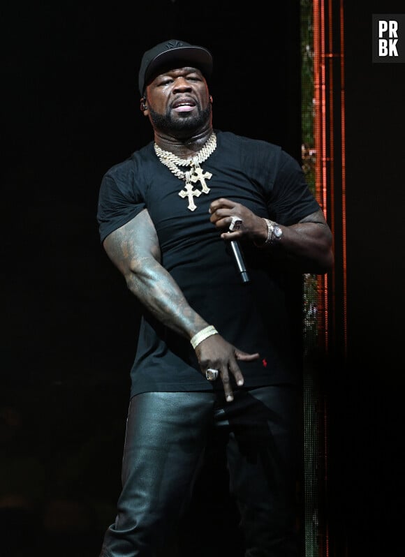 En 2019, il avait déjà avancé la même chose, obligeant la fille de MJ à défendre publiquement son père.
50 Cent en Floride.