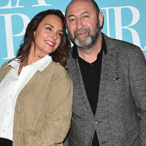 Kad Merad et sa femme Julia Vignali - Avant-première du film "La Vie pour de vrai" au cinéma Pathé Wepler à Paris le 18 avril 2023. © Coadic Guirec/Bestimage