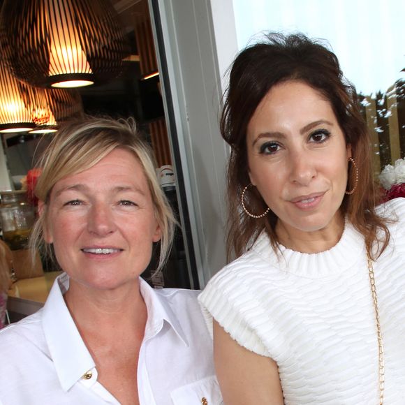 Exclusif - Anne-Élisabeth Lemoine et Léa Salamé - Célébrités au Déjeuner France TV lors des Internationaux de France de Tennis de Roland Garros 2023 - Jour 15 à Paris le 11 Juin 2023. © Bertrand Rindoff / Bestimage 